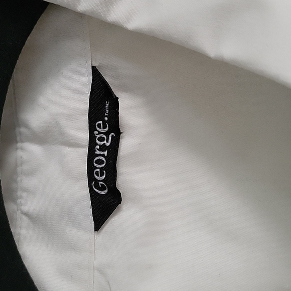 White Button Up Blouse - Picture 2 of 8